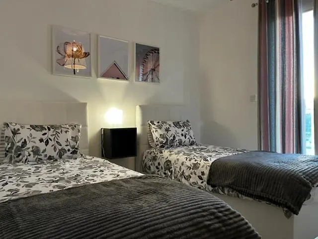 Sliema, Apt7, Stylish 2 Bedroom Apartment With Parking  Sliema